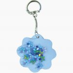 set-keychains-assorted-wooden-10-943774-1